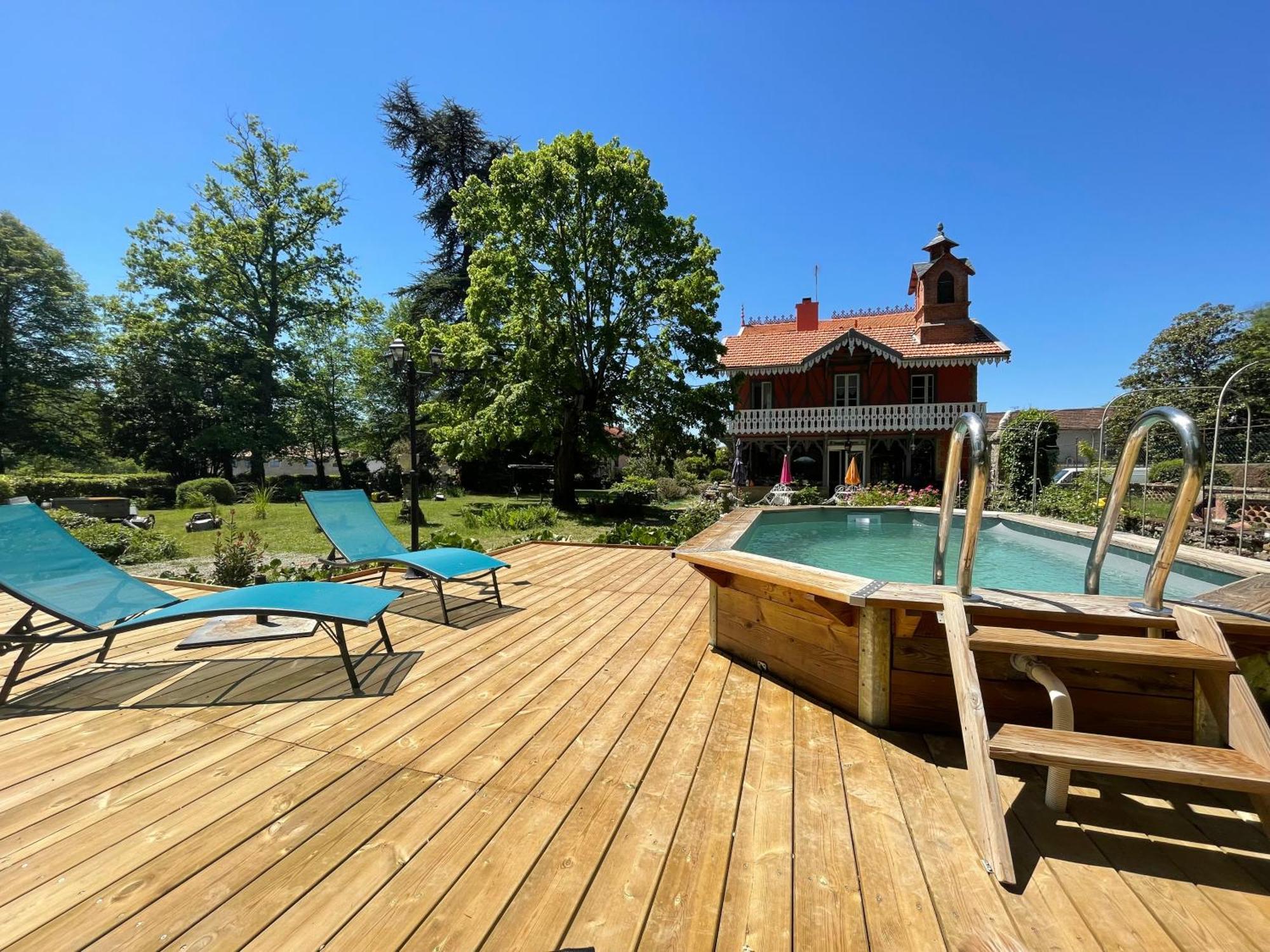 Domaine La Belle Histoire - Gite Cote Parc Besset ภายนอก รูปภาพ